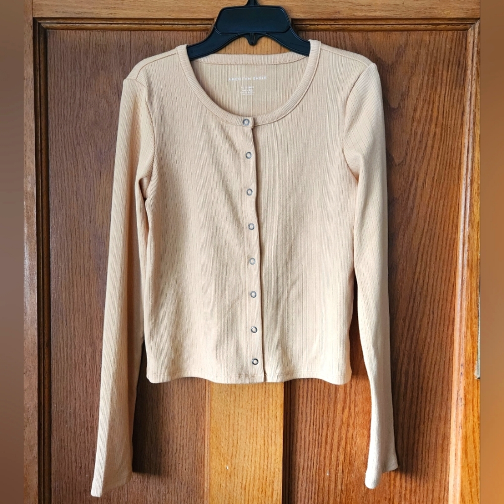 Top | American Eagle